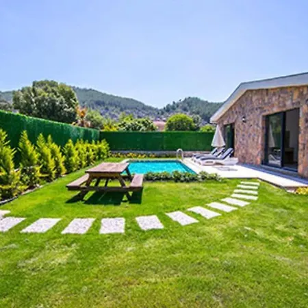 Βίλα Kaya Village